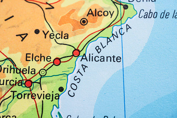 Map section highlighting Alicante and Costa Blanca.