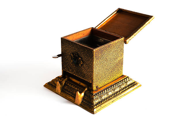 istock Antique American cigarette box from the early 20th century 2236509422
