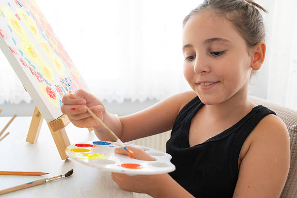 istock Little painting artist 2236519240