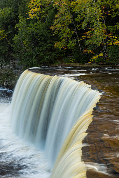 istock Upper Tahquamenon Falls In Autumn 2237281206