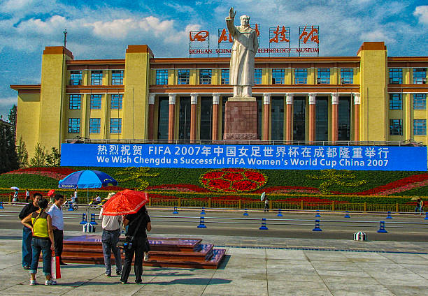 A statue of Mao Zedong in 2007.