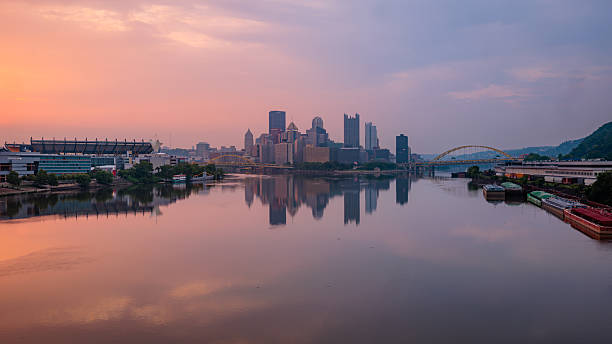 istock Pittsburgh, PA Sunrise 2237560868
