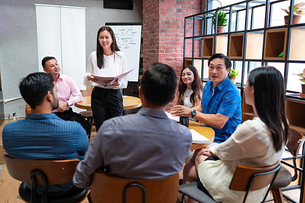 istock A professional female business coach engages entrepreneurs through interactive collaboration 2237652645