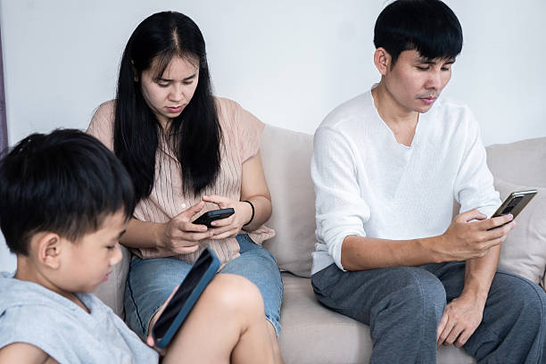 istock Family Addiction social 2237884307