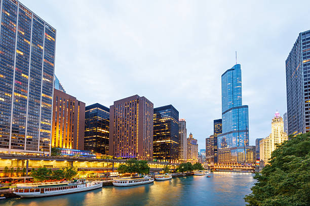 istock Scenic view of downtown Chicago during sunset 2238005695