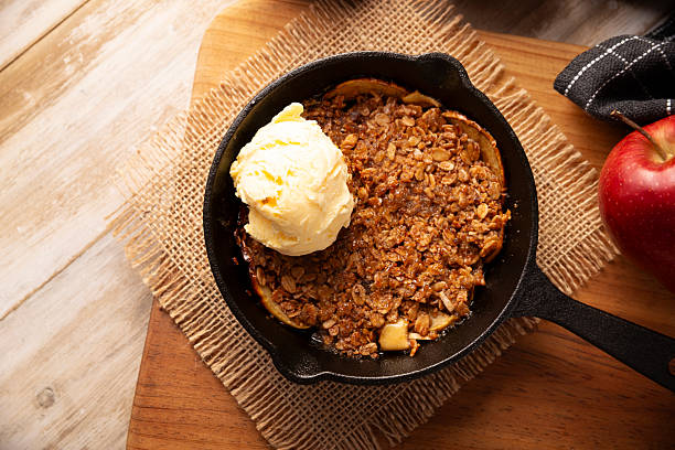 istock Apple oat crumble icecream iron cast skillet topview 2238648499