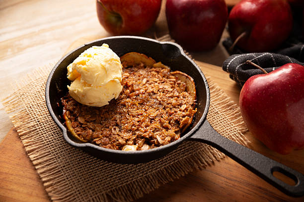 istock Apple oat crumble icecream iron cast skillet 2238648653