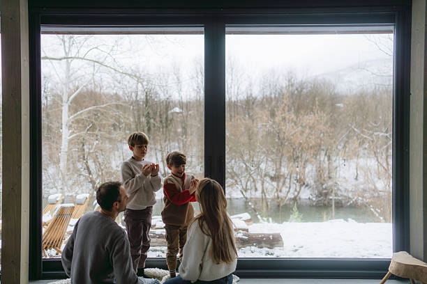 istock Wintertime is for family 2238706490