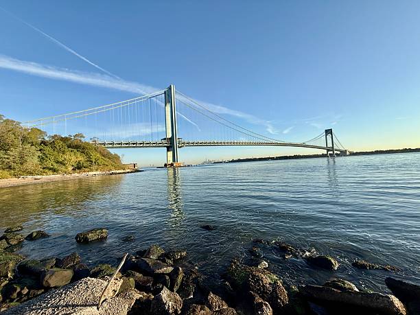 istock Fortress Trail Overlooking the Narrows 2239006188