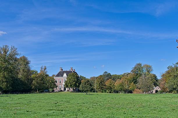 istock Landgoed 't Huis in Vogelenzang under a cloudless sky 2239106672