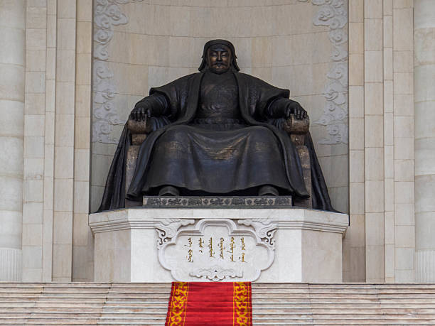 istock Chinggis Khaan Statue, Sukhbaatar Square, Ulaanbaatar, Mongolia 2239326629
