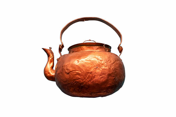 Souvenir copper gift shop in Gaziantep, Türkiye. Coppersmith Bazaar in Gaziantep.