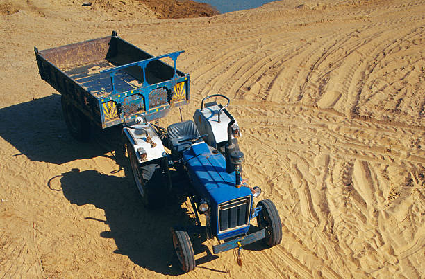 istock Tractor trolley Pushkar Rajasthan India 2239881701