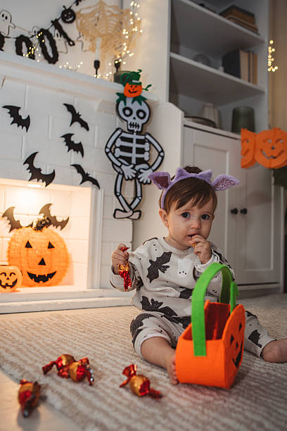 istock Halloween party at home 2240275802