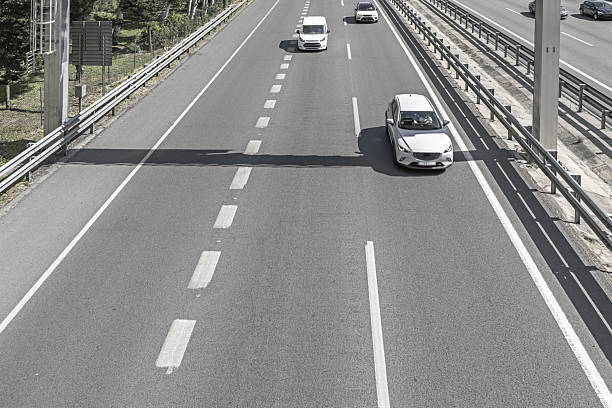 Highways, Side shoulders on each side, so that a vehicle can stop in an emergency without impeding traffic