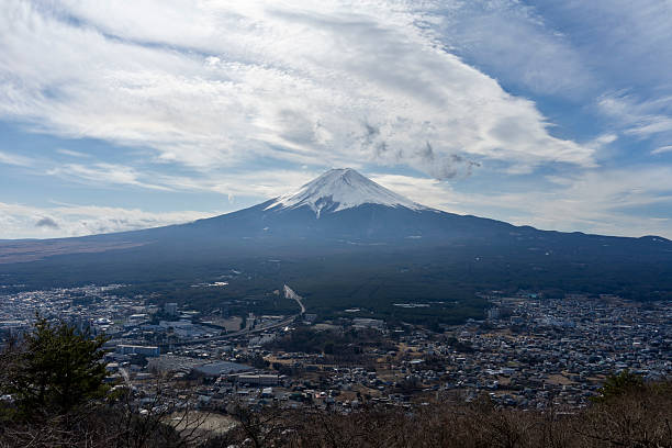 istock Cityscape with a view of Mt. Fuji 2241167686