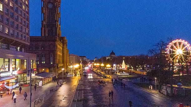 Berlin Rotes Rathaus, fERRIS wHEEL in twilight