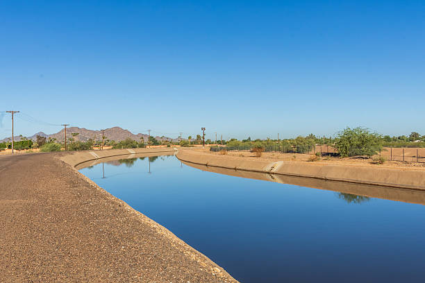 istock Arizona Canal in Scottsdale, AZ 2241495665