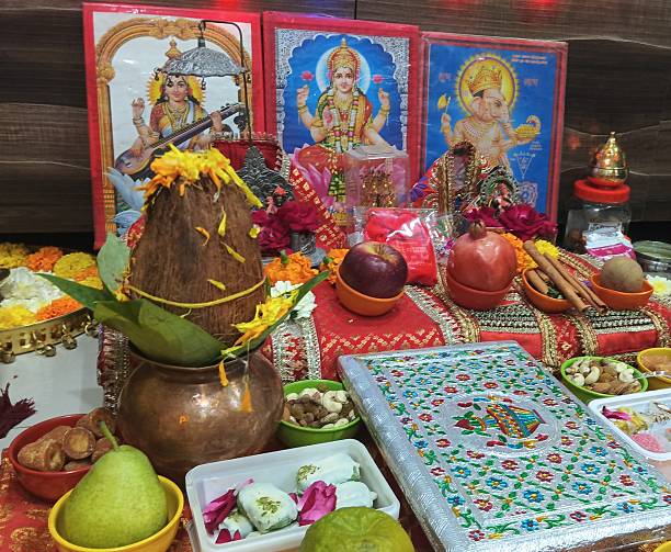 istock DIWALI LAXMI PUJAN 2241805262