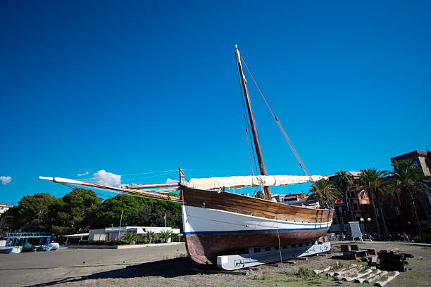 Peschereccio in secca