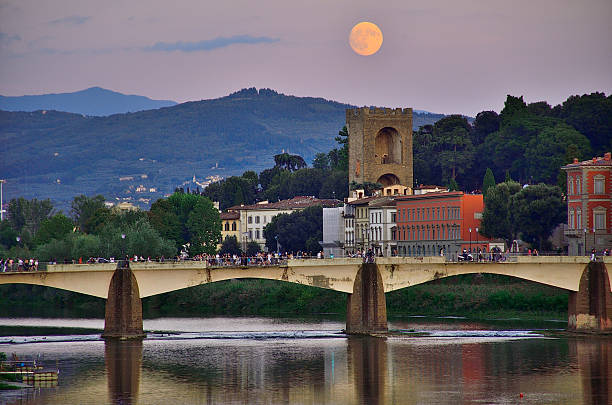 Ponte Vecchio and river Arno, Florence, Tuscany, Italy