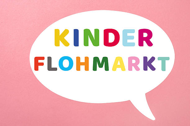 Kinder flohmarkt, children's flea market event with Copyspace