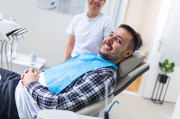 istock My dentist is my best friend 2242755867