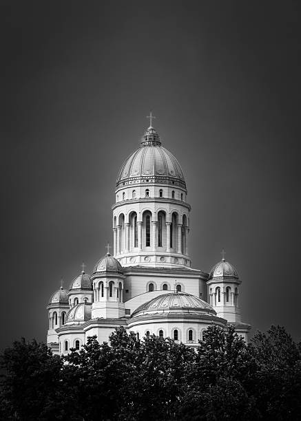 The new old cathedral in Bucharest