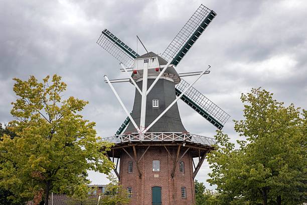 Papenburg is a town in Lower Saxony, Germany, known primarily for its shipbuilding industry. It has a rich history and various attractions that reflect its cultural heritage.