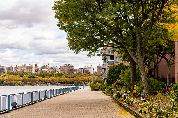 istock Edgewater New Jersey Walking Path on the Hudson River an Overcast Day 2244058296