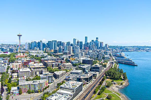 istock Seattle skyline on a sunny day in June 2244396856