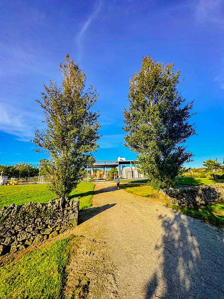 Building a public washroom in a public park