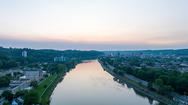 istock Twilight Over Kanawha River, Charleston, WV 2244990323