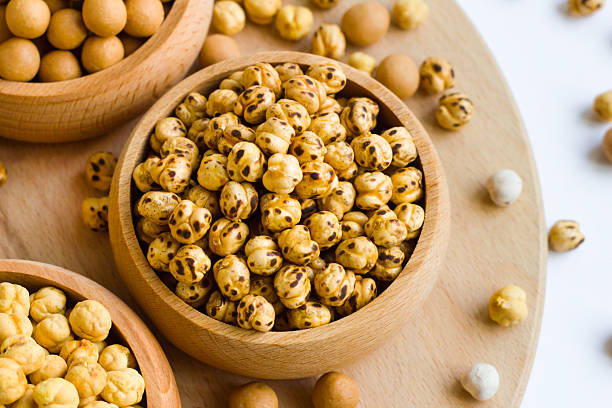 istock Roasted yellow chickpeas bowl 2245028345