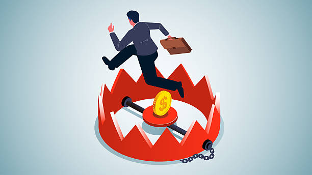 widerstehen sie der versuchung, sich vor betrügereien oder fallen in acht zu nehmen. händler mit isometrischer ansicht überspringen fallen, die goldmünzen platzieren - investment scam stock-grafiken, -clipart, -cartoons und -symbole