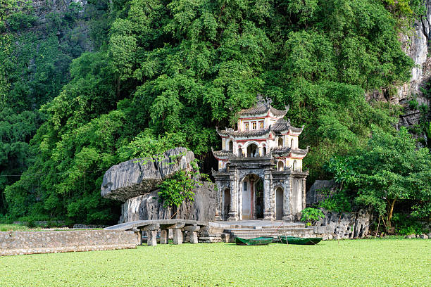 istock Bich Dong Pagoda Gate in Ninh Binh, Vietnam 2245299013