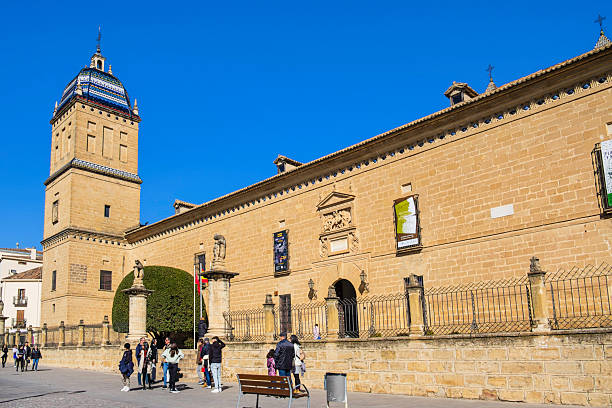 The Hospital of Santiago, completed in 1575, was commissioned by the bishop of Jaén as a hospital for the poor sick. Declared a national historic monument in 1971, is currently used as library and cultural center.