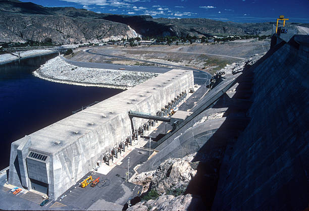 istock Grand Coulee Dam - Power Building - 1989 2245697078
