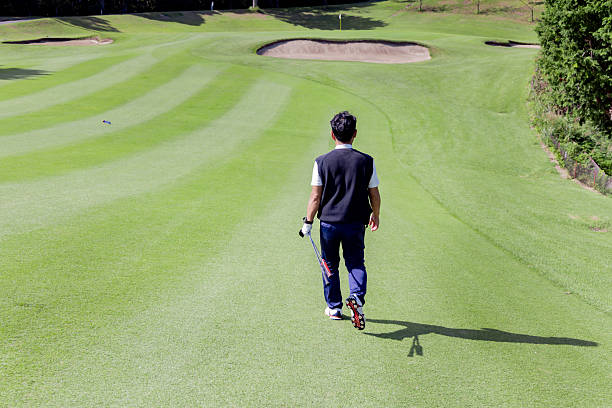 istock A middle-aged Japanese man enjoying golf 2245737950