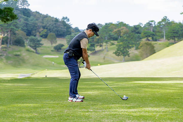 istock A middle-aged Japanese man enjoying golf 2245739165