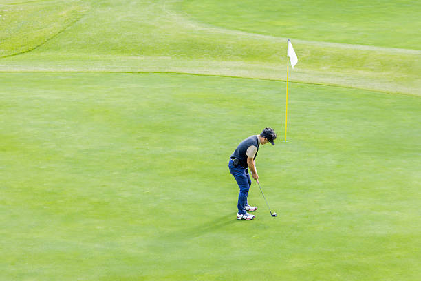 istock A middle-aged Japanese man enjoying golf 2245739233