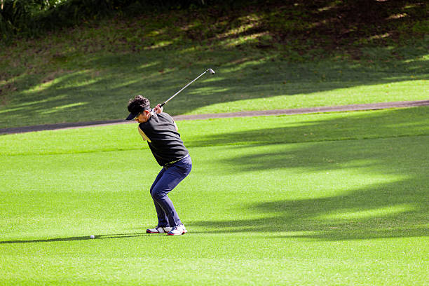istock A middle-aged Japanese man enjoying golf 2245744718