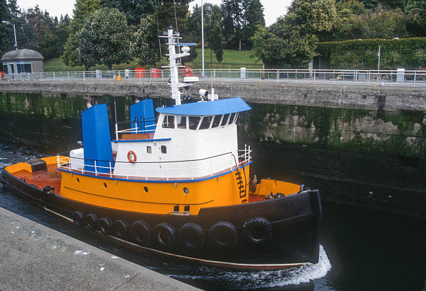 Seattle - Government Locks - Tugboat - 1989