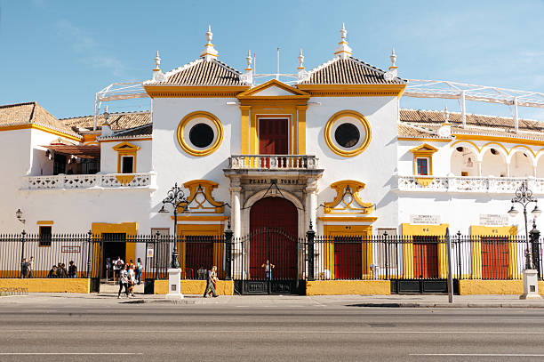 During the annual Seville Fair in Seville, it is the site of one of the most well-known bullfighting festivals in the world. It is a part of the Real Maestranza de Caballería de Sevilla, a noble guild established for traditional cavalry training
