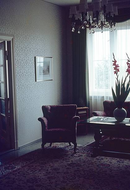 istock Bourgeois living room corner 2246411558
