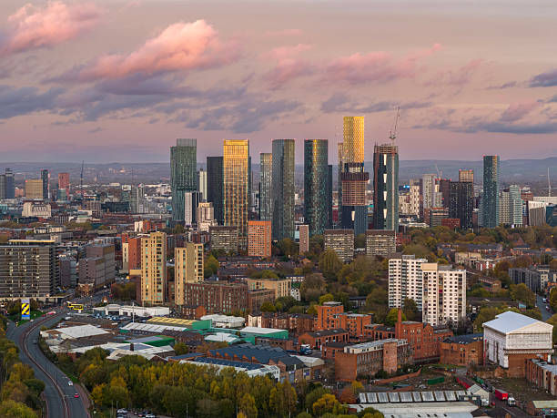 istock Golden Hour In The City 2246415634