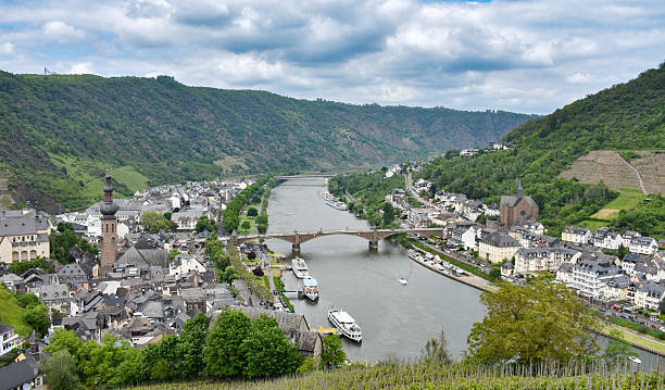istock Panoramic Aerial View of the Moselle River in Cochem, Germany 2246563672