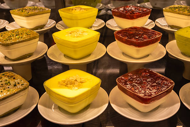 White and dark chocolate mousse truffles, served in special mini trays