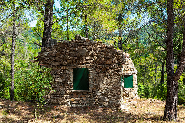 Le Contador, dry-stone hut, countryside of Jean Giono