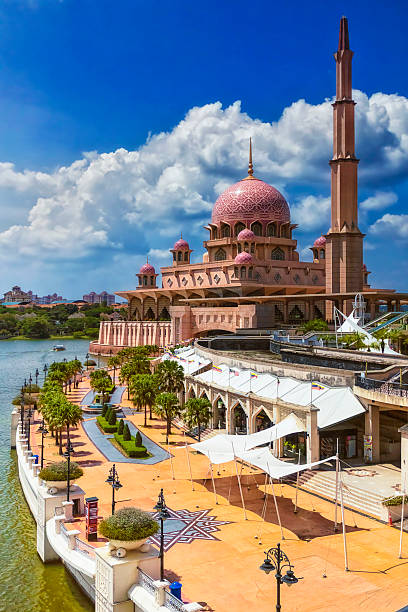 istock Malaysia Putrajaya pink mosque postcard vert 2246907962